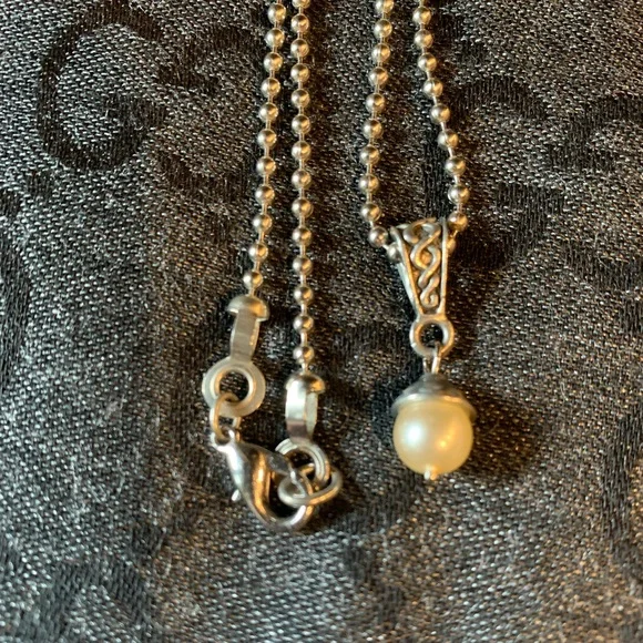 Silver & pearl necklace & earrings set. Both with filigree design by pearls - Picture 3 of 5